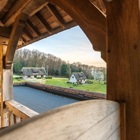บีแอนด์บี เลอ โคล่ ดู ฟาร์ Bed & Breakfast Saint-Samson-de-la-Roque ภายนอก รูปภาพ