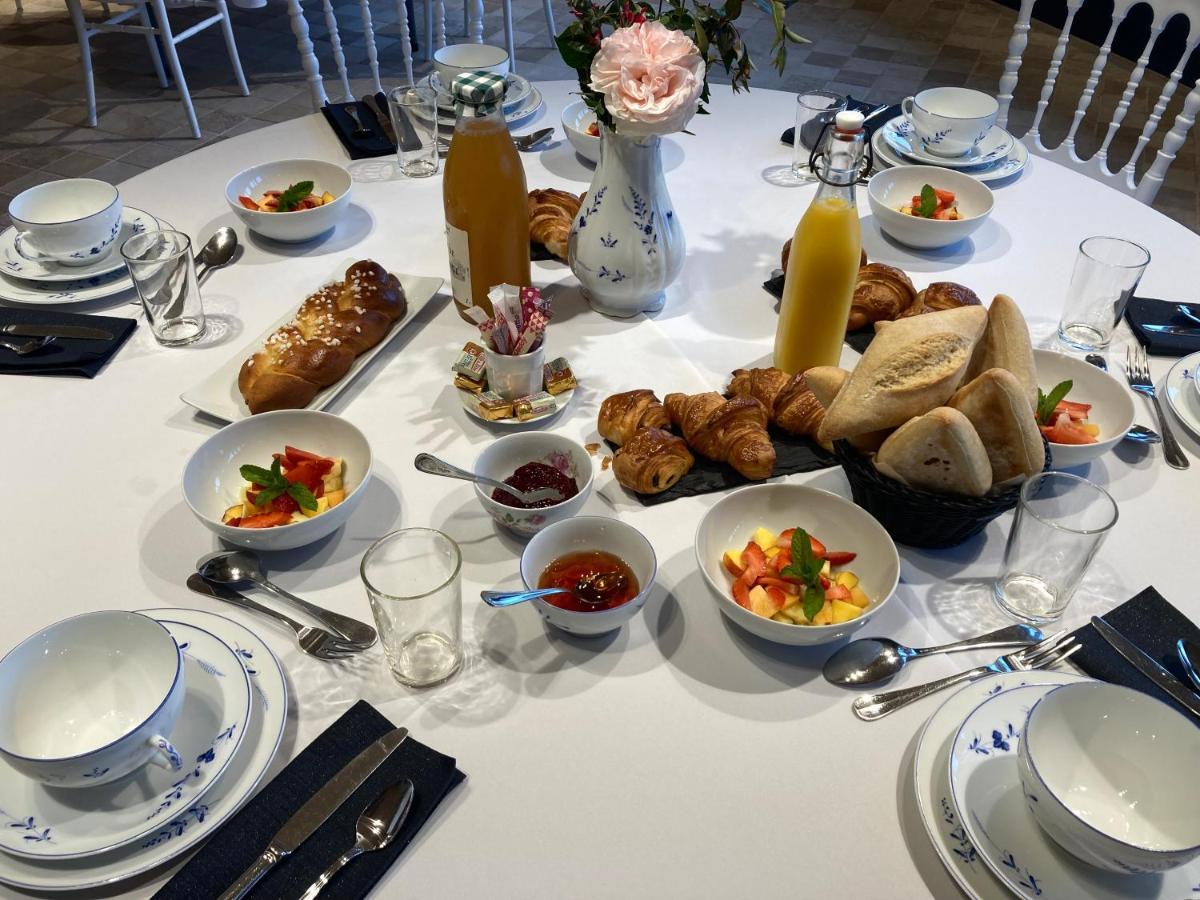 บีแอนด์บี เลอ โคล่ ดู ฟาร์ Bed & Breakfast Saint-Samson-de-la-Roque ภายนอก รูปภาพ