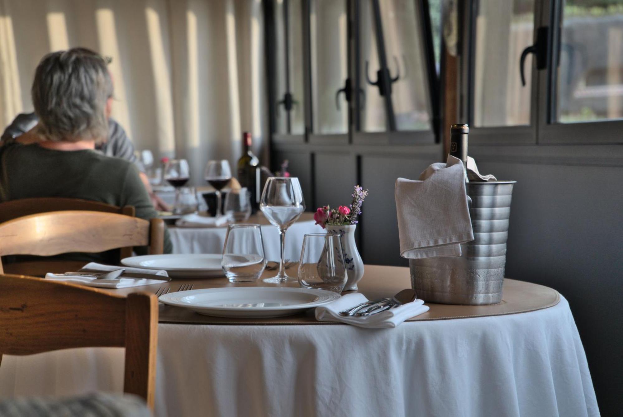 บีแอนด์บี เลอ โคล่ ดู ฟาร์ Bed & Breakfast Saint-Samson-de-la-Roque ภายนอก รูปภาพ
