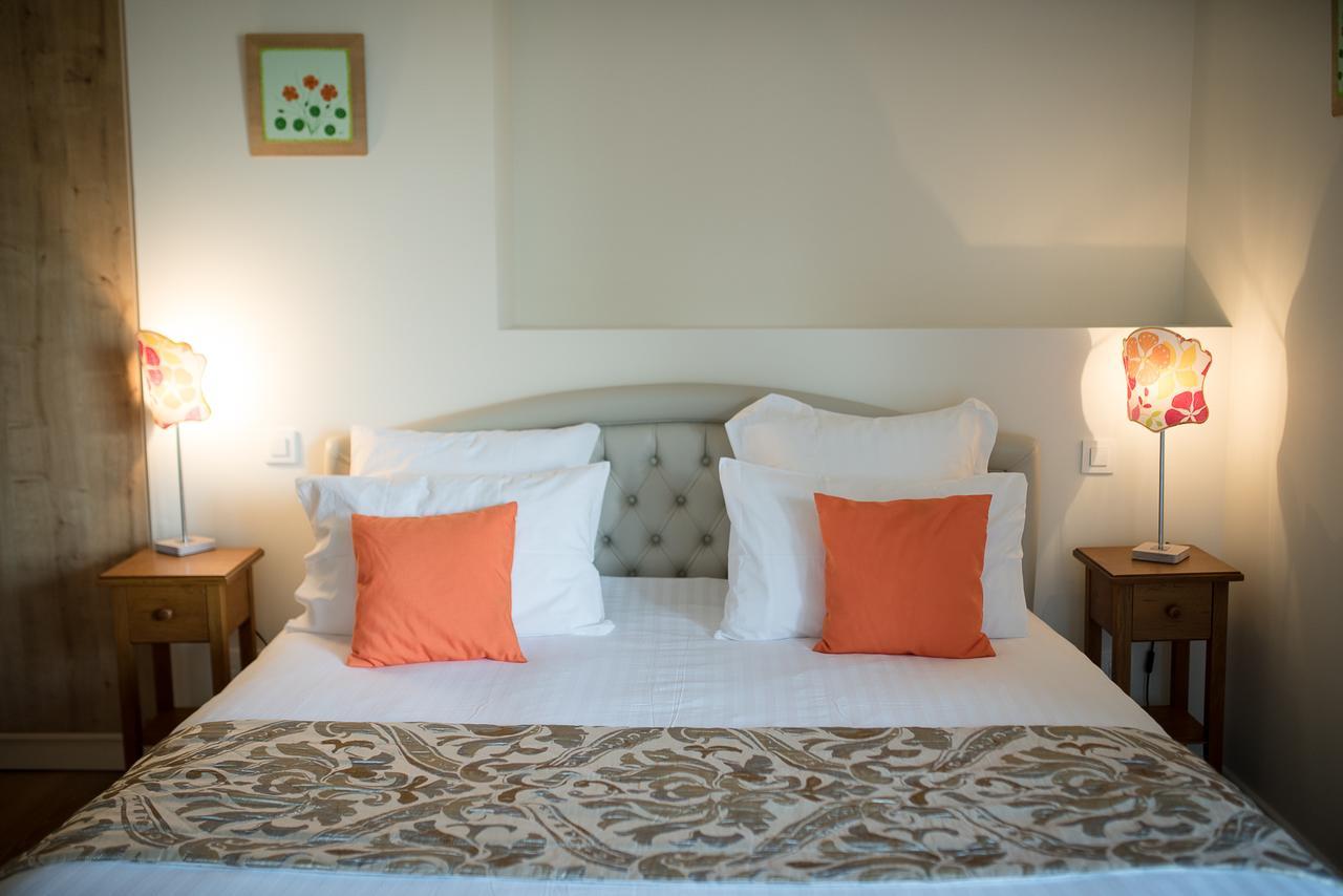 บีแอนด์บี เลอ โคล่ ดู ฟาร์ Bed & Breakfast Saint-Samson-de-la-Roque ภายนอก รูปภาพ