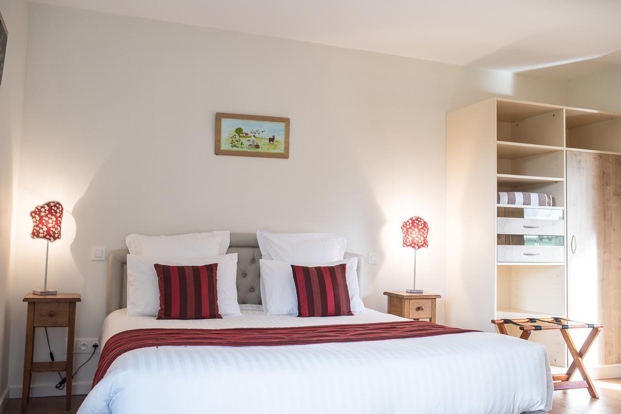 บีแอนด์บี เลอ โคล่ ดู ฟาร์ Bed & Breakfast Saint-Samson-de-la-Roque ภายนอก รูปภาพ