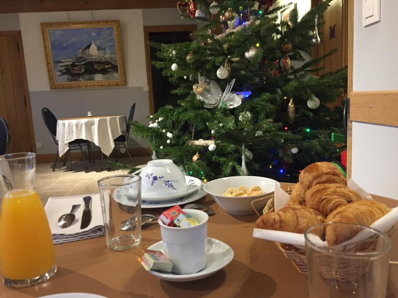 บีแอนด์บี เลอ โคล่ ดู ฟาร์ Bed & Breakfast Saint-Samson-de-la-Roque ภายนอก รูปภาพ
